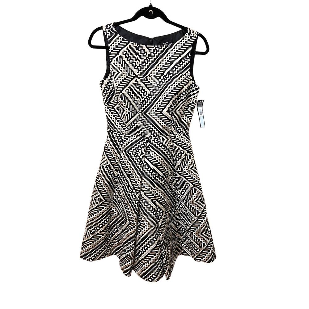 Tahari Arthur S Levine Dress NWT Size 2 Round Neck Sleeveless Geometric A-Line